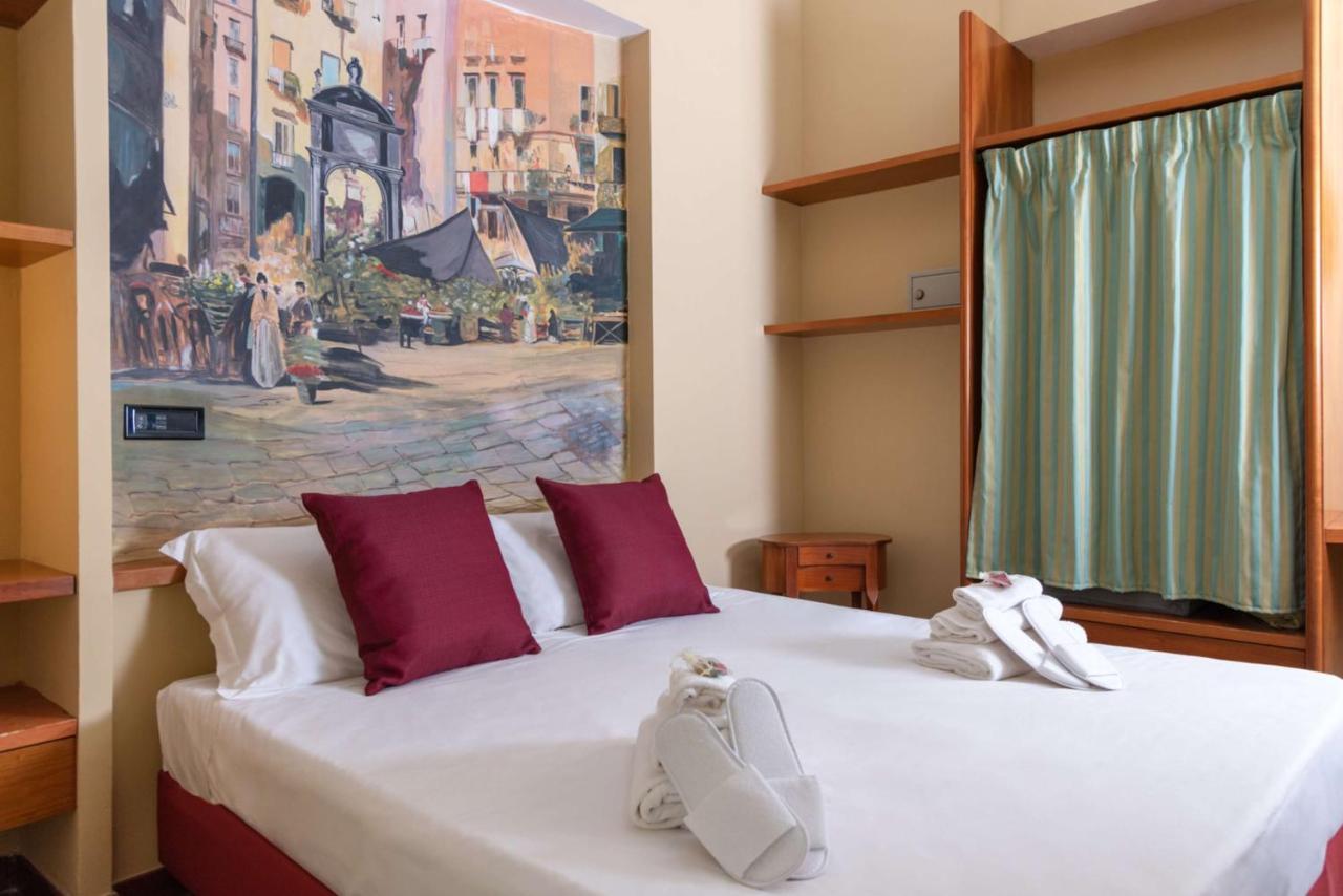 Ares Hotel Nápoles