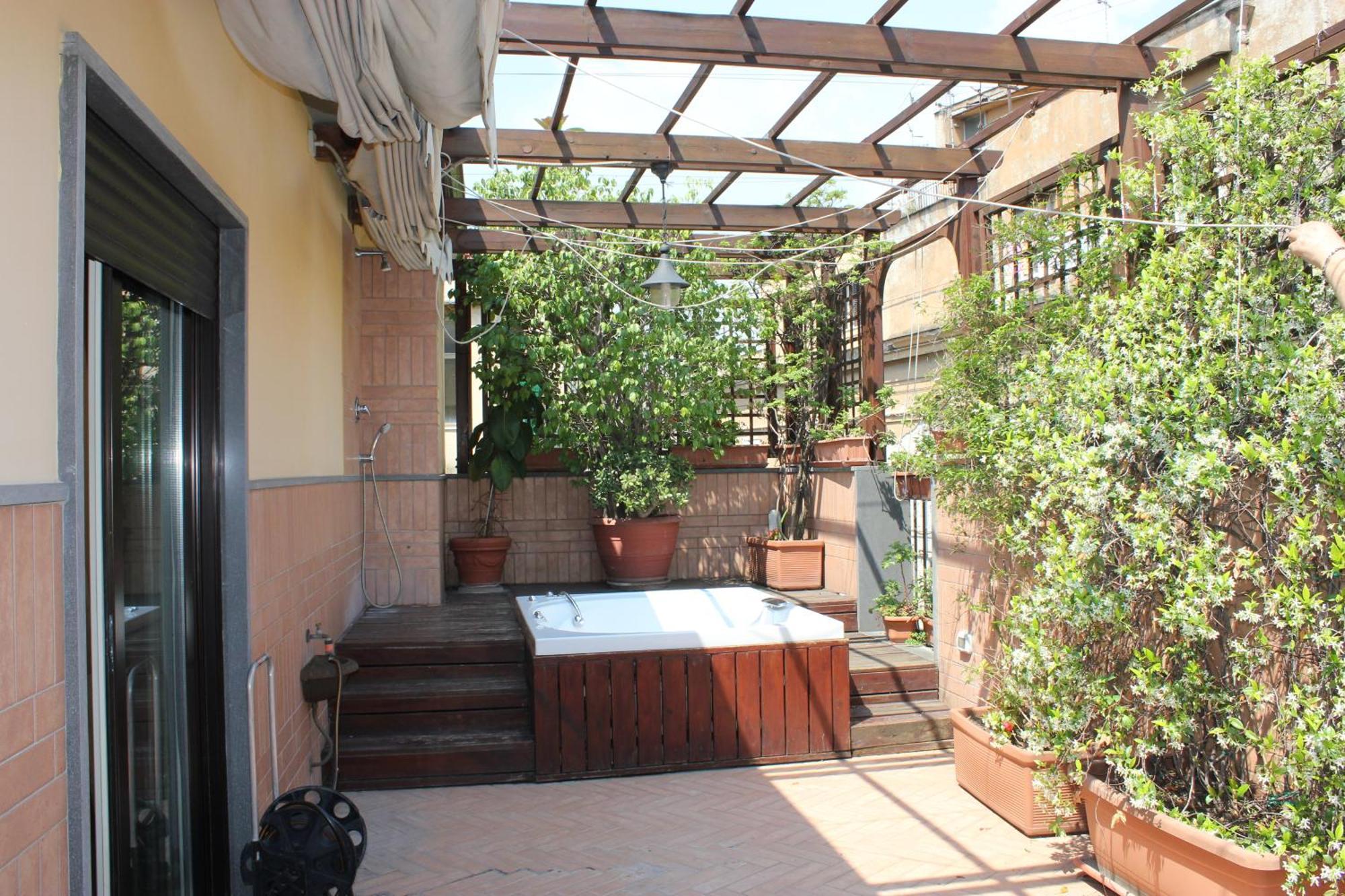 Hotel Ares Nápoles